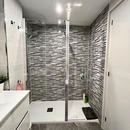 Amplio Apartamento Tranquilo Cerca De La Playa Roses Luaran gambar