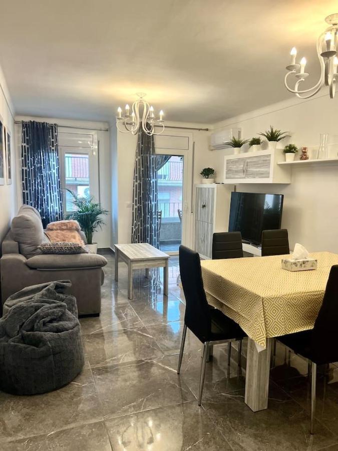 Amplio Apartamento Tranquilo Cerca De La Playa Roses Luaran gambar